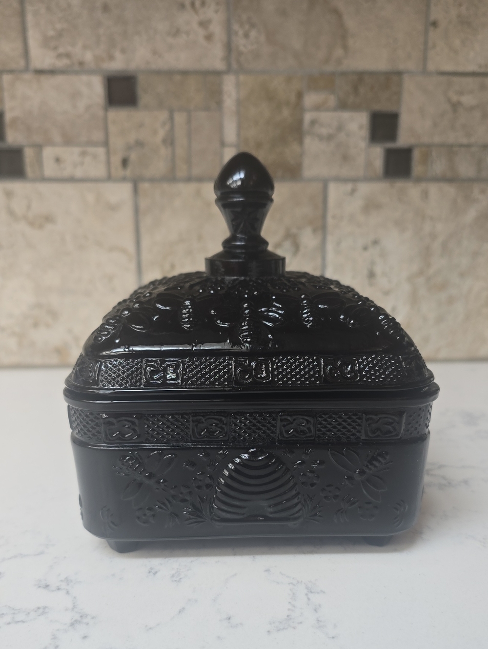 Onyx black Bee Box